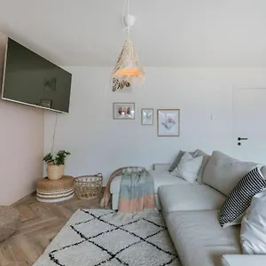 Juan - Stijlvol Met Uitzicht Op De Kaai , Oostende België